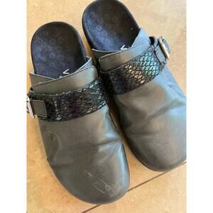 Vionic Colby Slip On Mules Shoe Women 8 Leather Comfort Orthotic Casual Grunge